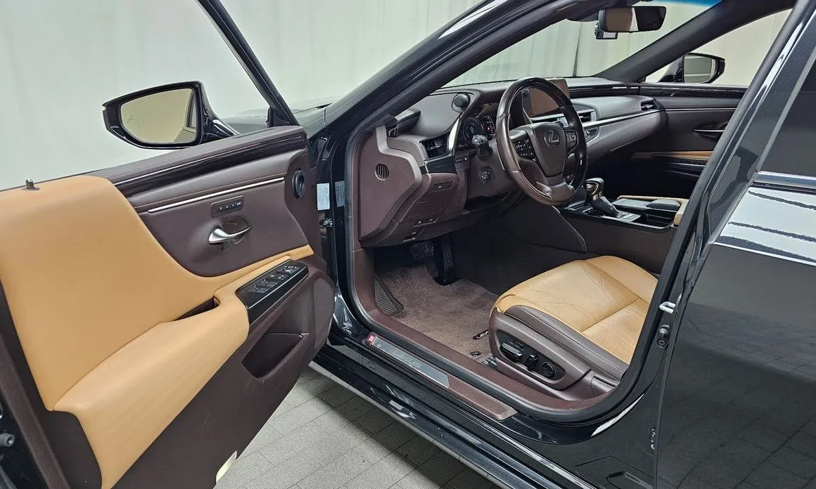 Lexus ES 2021 из KR, фото 4