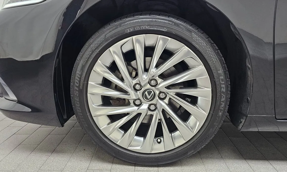 Lexus ES 2021 из KR, фото 10
