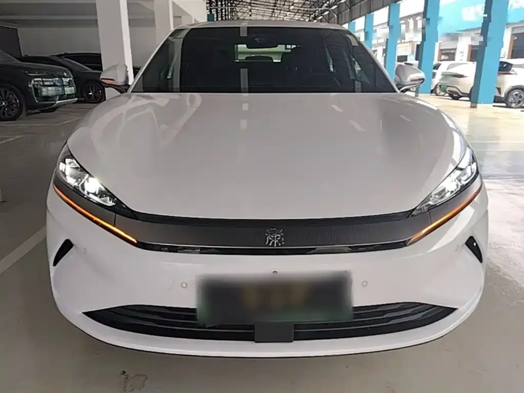 BYD Qin L — фото 5