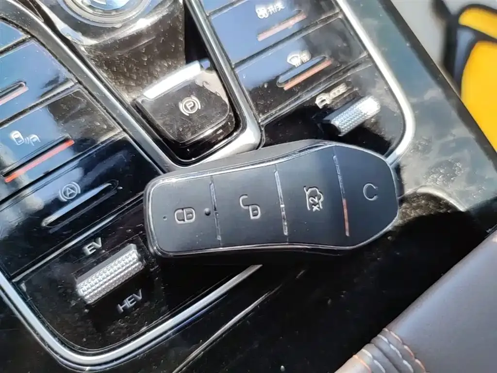 BYD Qin PLUS 2024 из CN, фото 10