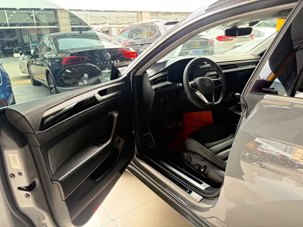Volkswagen CC 2022 из CN, фото 7