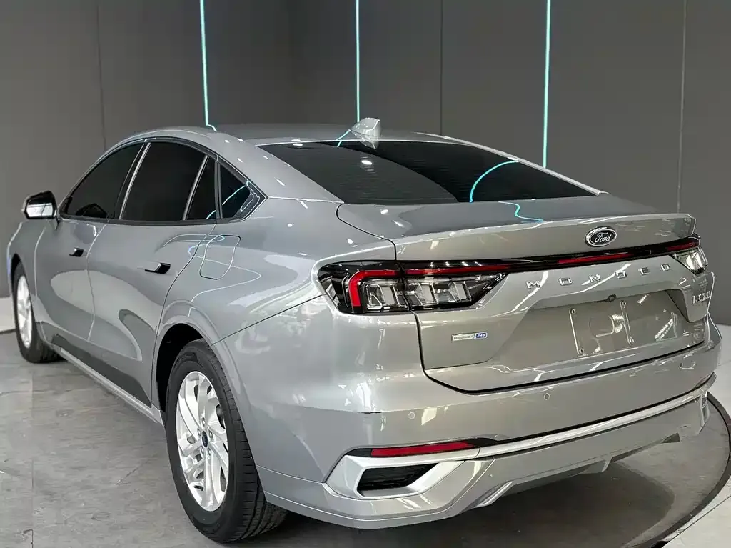 Ford Mondeo 2023 из CN, фото 9