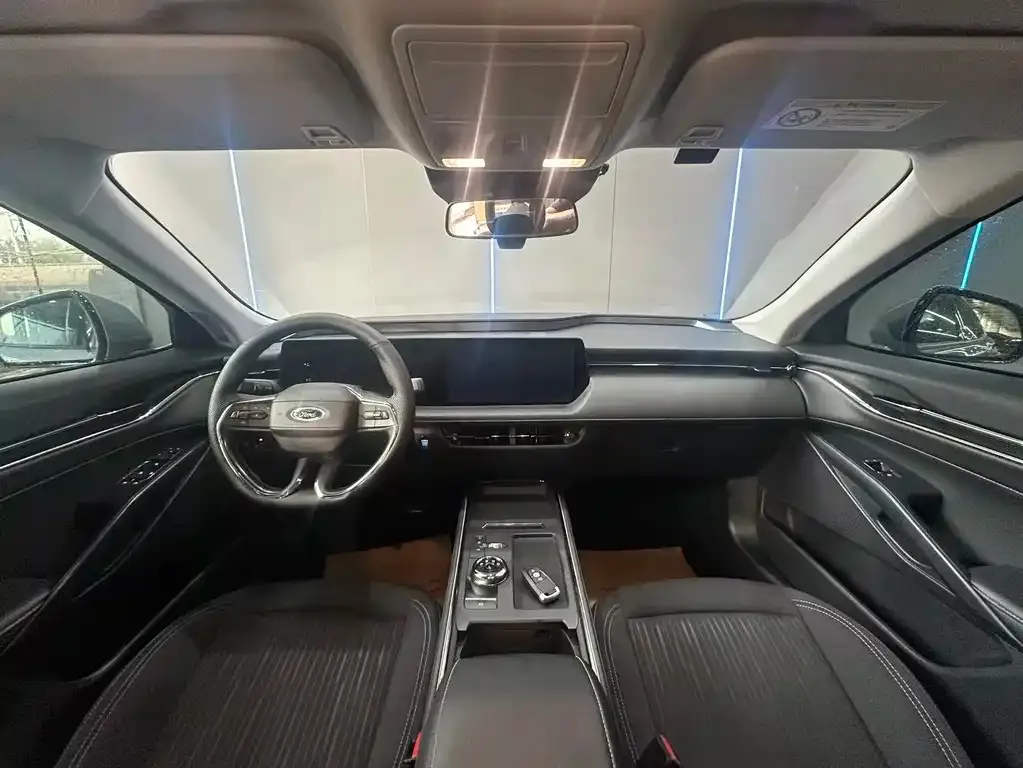 Ford Mondeo 2023 из CN, фото 3
