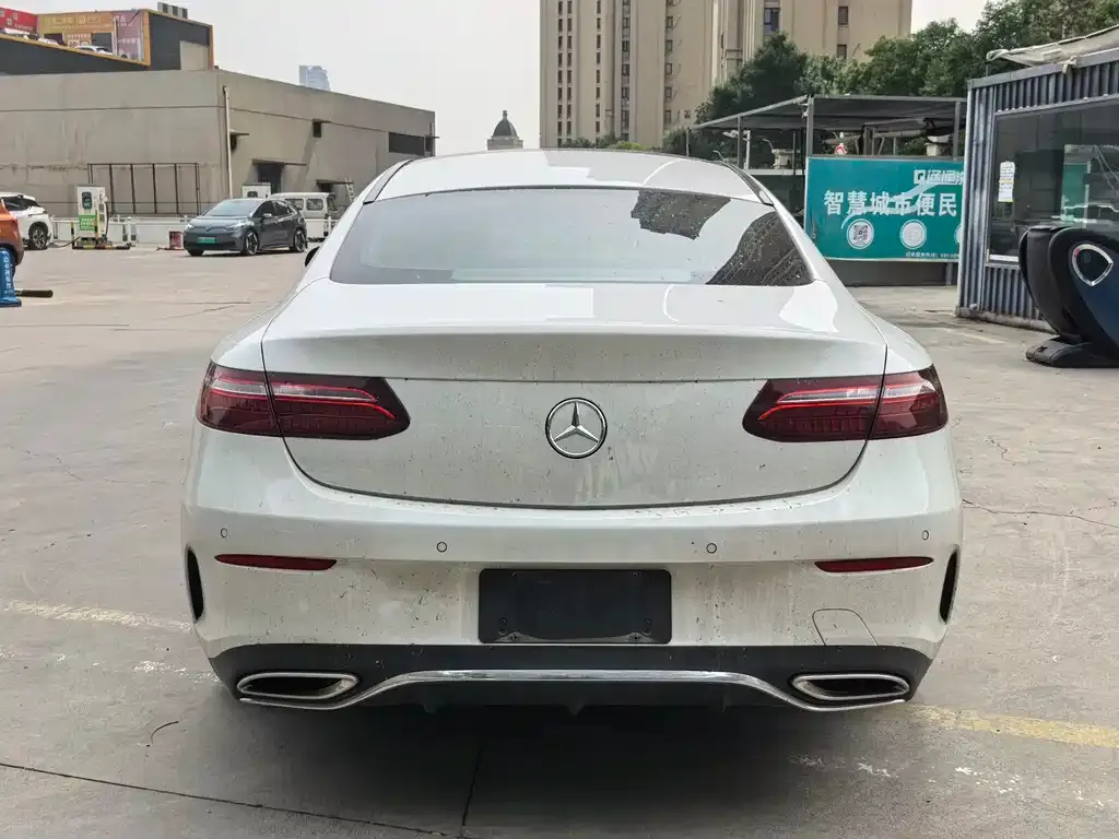 Mercedes-Benz E-Class (Import) — фото 4