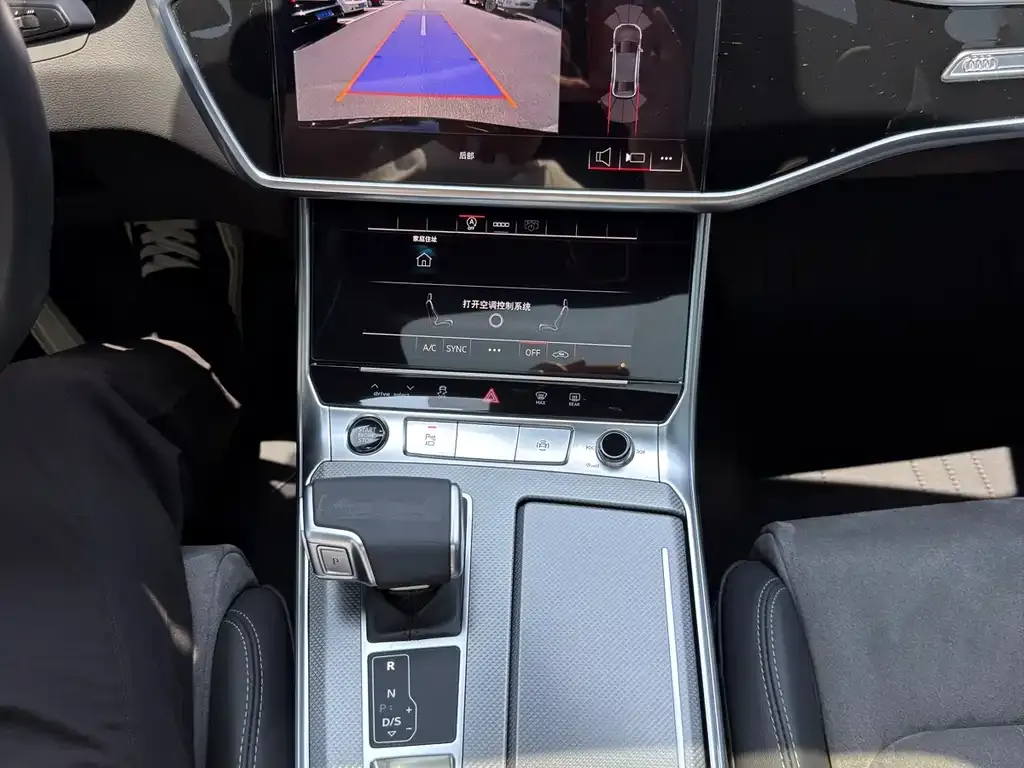 Audi A6L 2022 из CN, фото 4