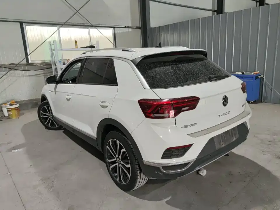 Volkswagen T-Roc — фото 3