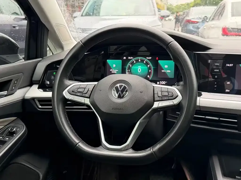 Volkswagen Golf 2021 из CN, фото 3