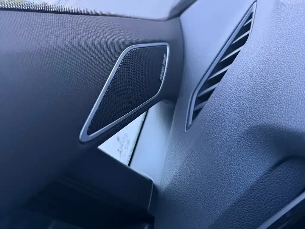Volkswagen Golf 2022 из CN, фото 9