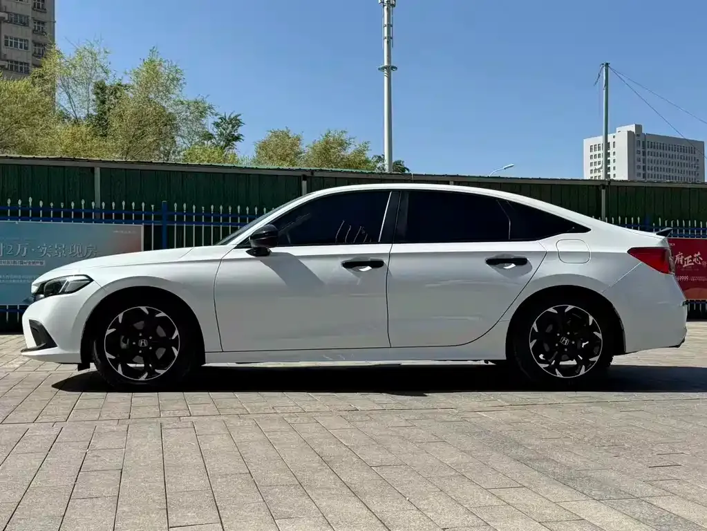 Honda Civic 2023 из CN, фото 8