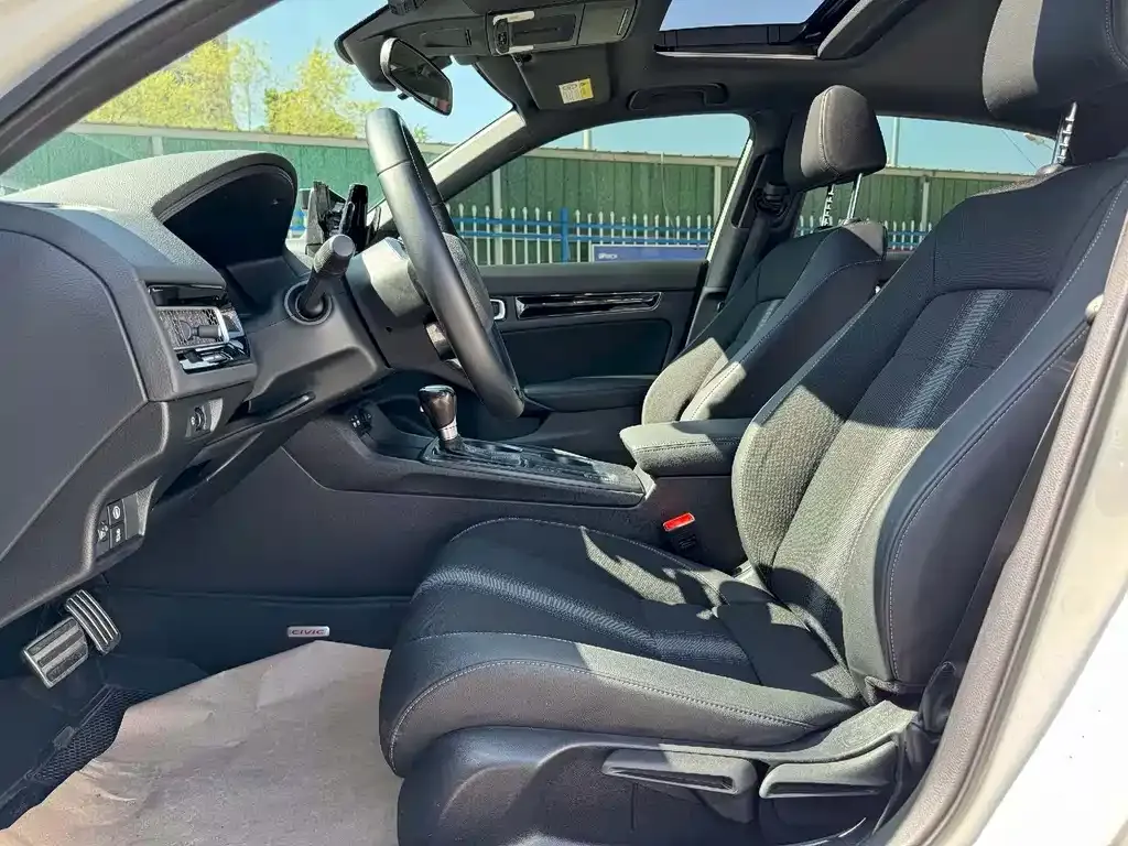 Honda Civic 2023 из CN, фото 9