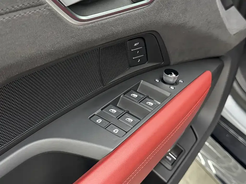 Audi e-tron GT 2024 из CN, фото 2