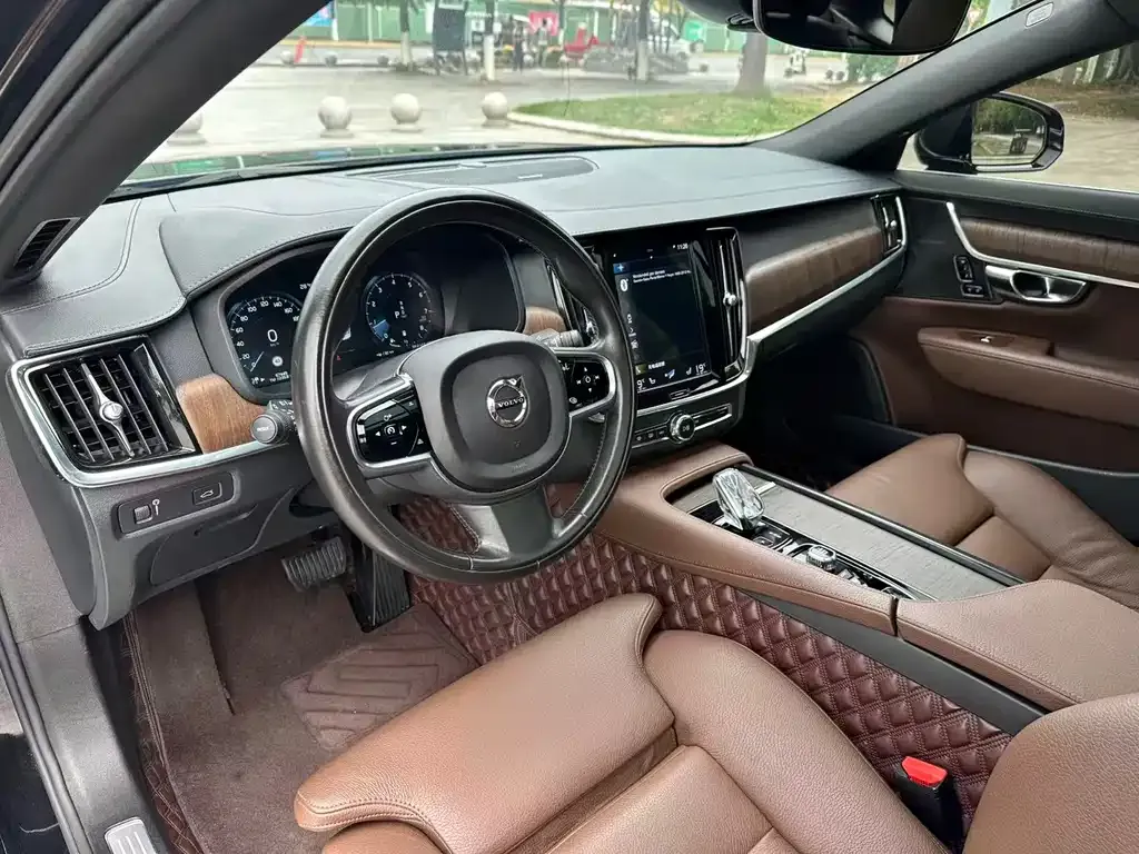 Volvo S90 — фото 2
