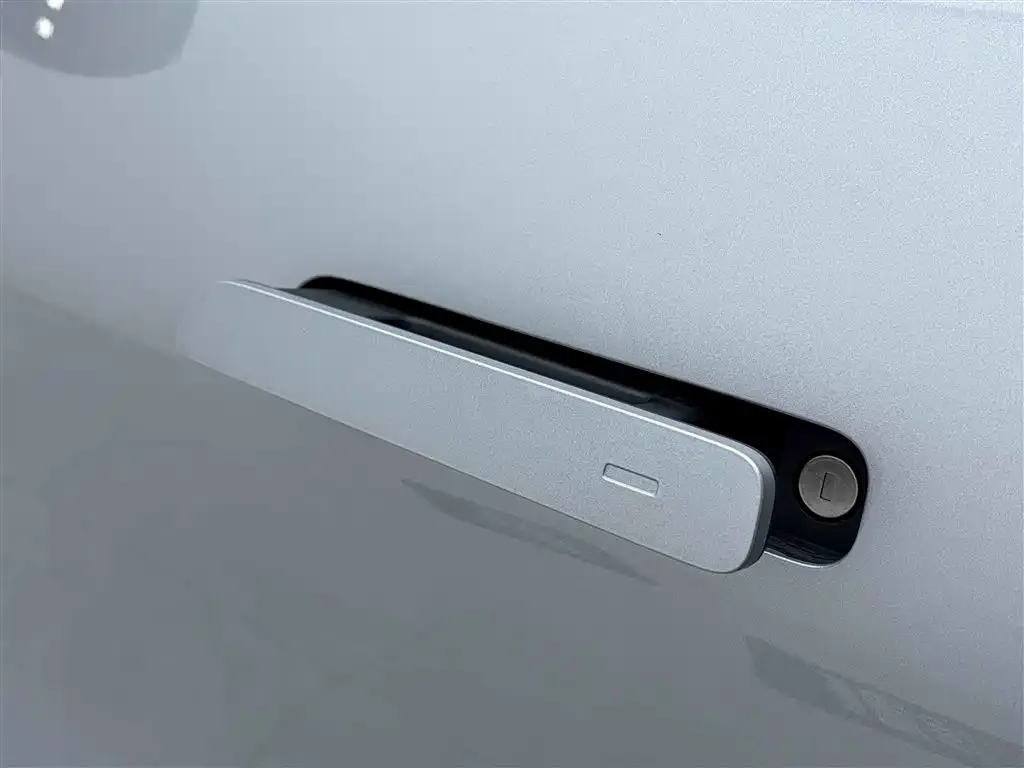 Li Auto L8 2023 из CN, фото 8