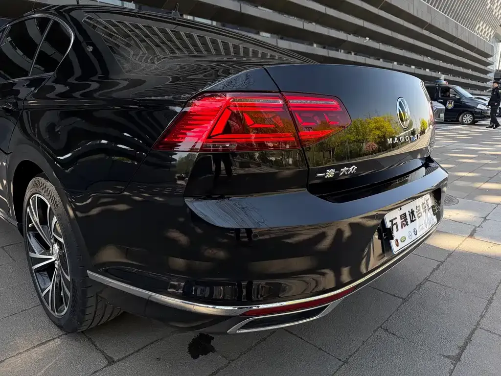 Volkswagen Magotan 2022 из CN, фото 9