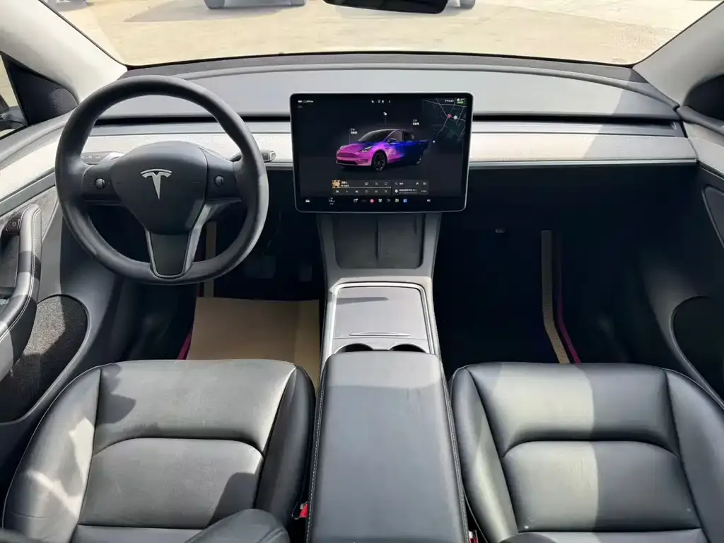 Tesla Model Y — фото 7