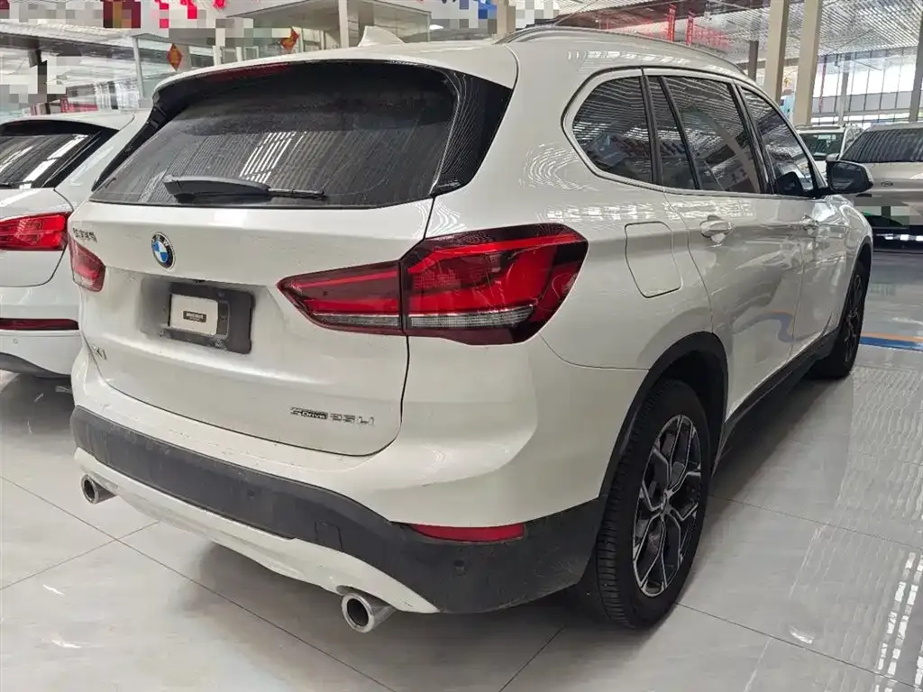 BMW X1 — фото 10