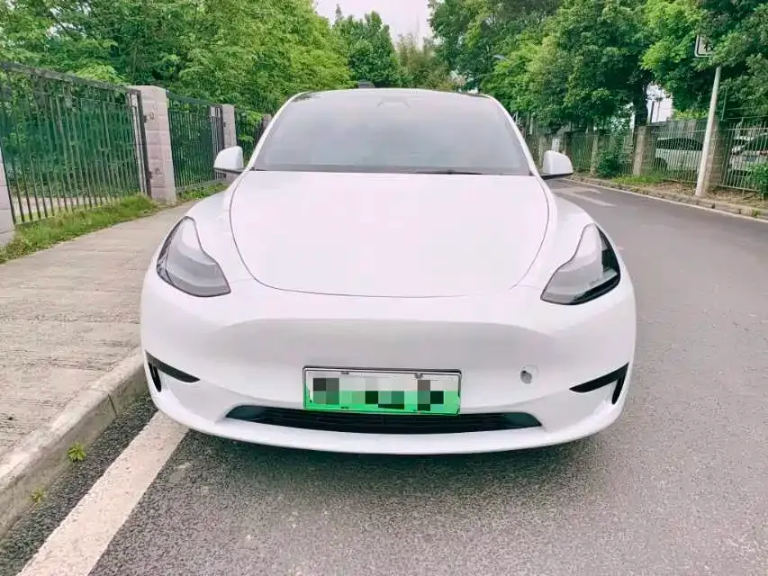 Tesla Model Y — фото 6