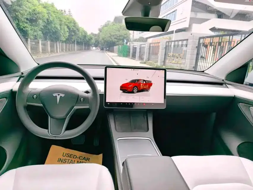 Tesla Model Y — фото 4