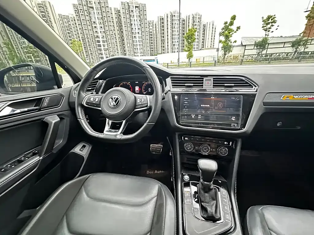 Volkswagen Tiguan L 2021 из CN, фото 7