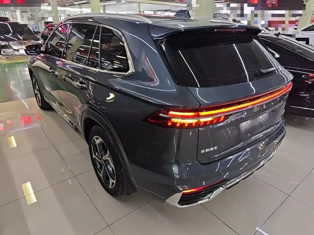 Geely Xingyue L — фото 3