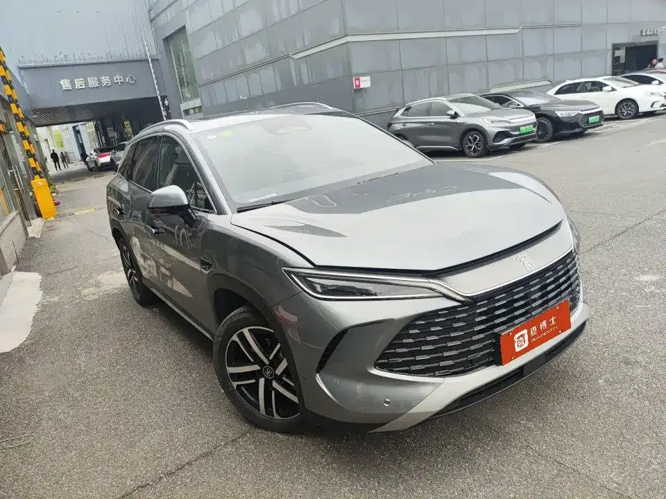BYD L DM-i — фото 7
