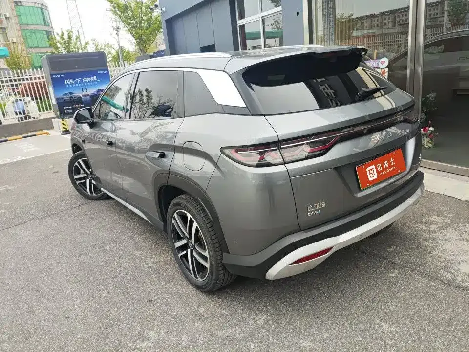 BYD L DM-i — фото 6