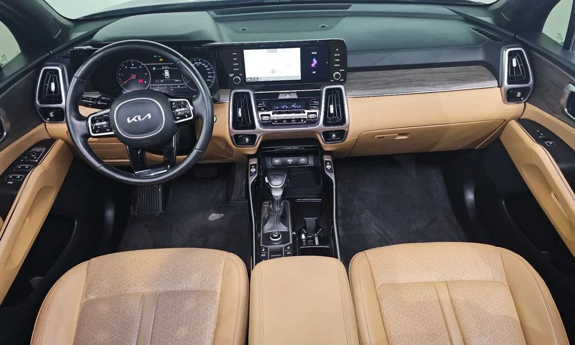 Kia Sorento — фото 9