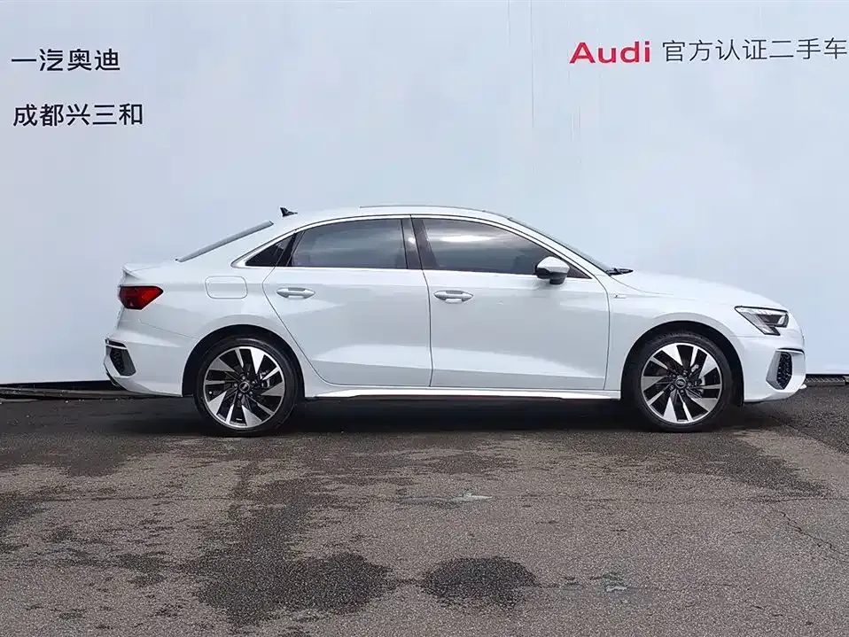 Audi A3 2024 из CN, фото 10