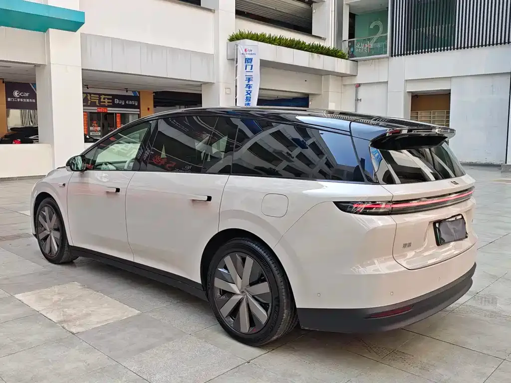 Li Auto i8 2025 из CN, фото 7