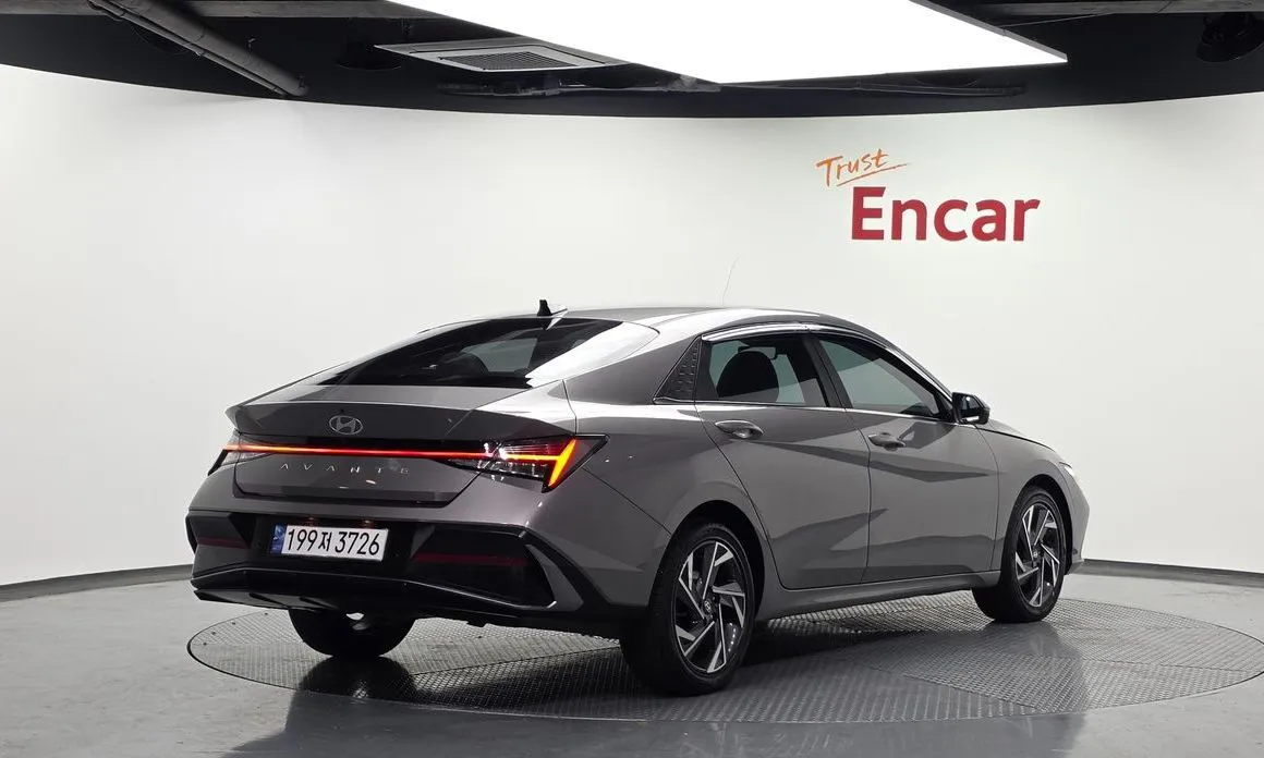 Hyundai AVANTE — фото 2