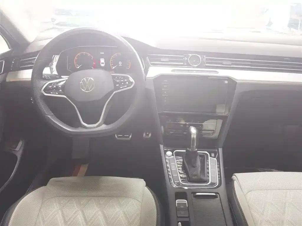 Volkswagen Magotan 2023 из CN, фото 5