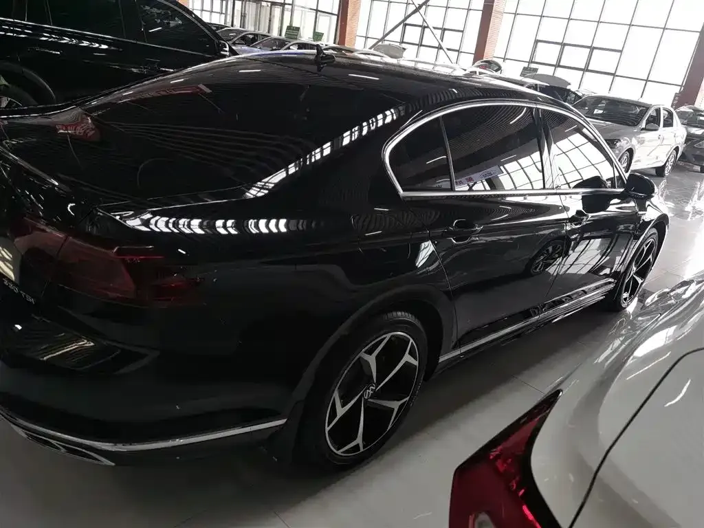 Volkswagen Magotan 2023 из CN, фото 2
