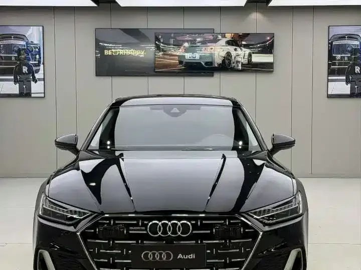 Audi A7L 2024 из CN, фото 4