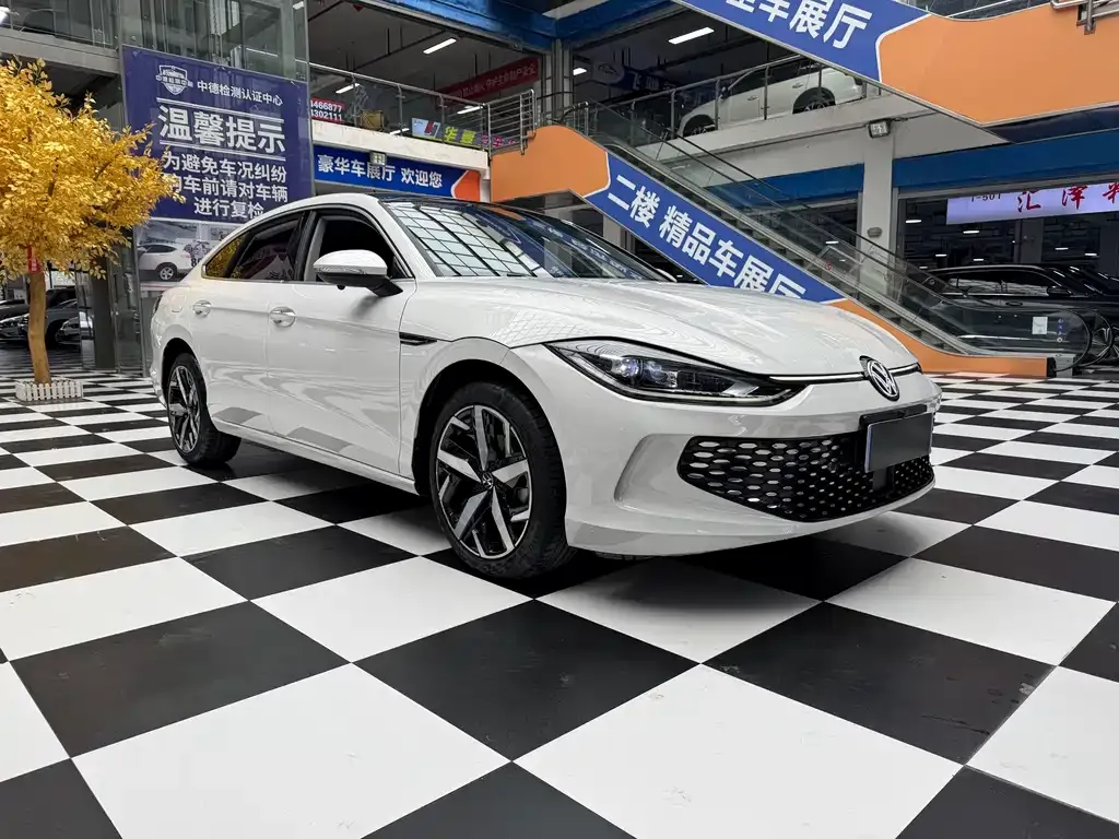 Volkswagen Lamando 2023 из CN, фото 2