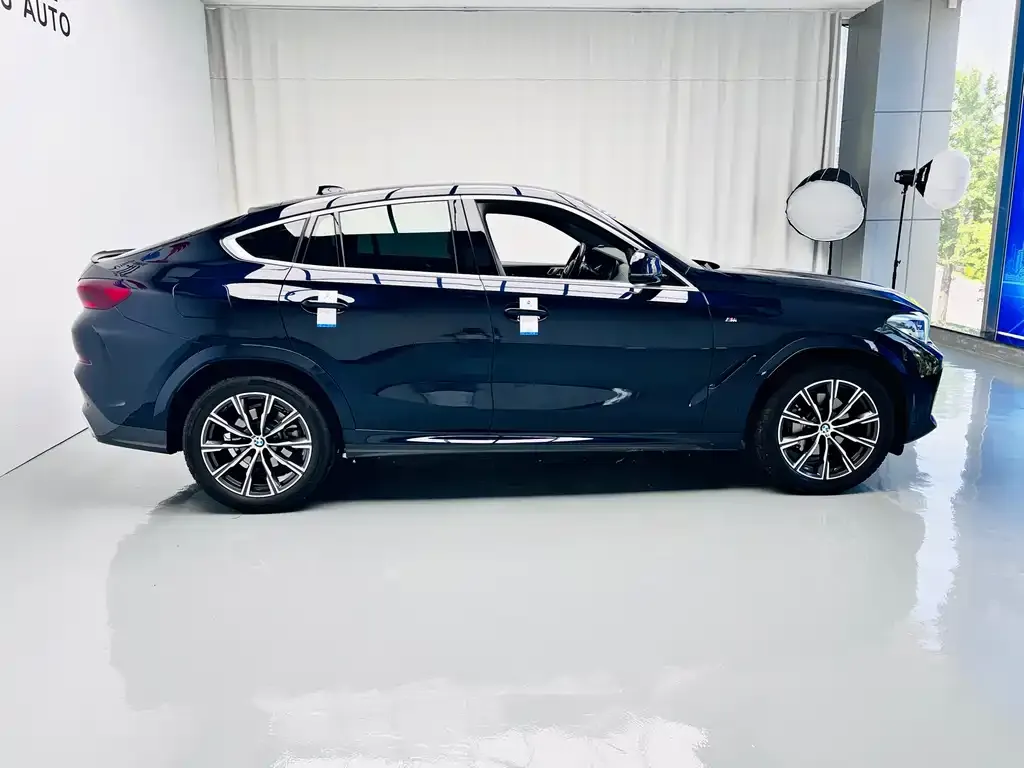 BMW X6 2022 из CN, фото 2