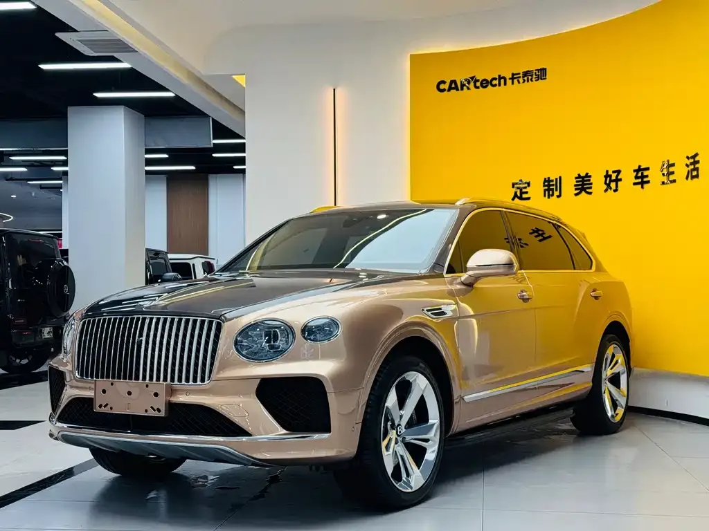 Bentley Bentayga — фото 1