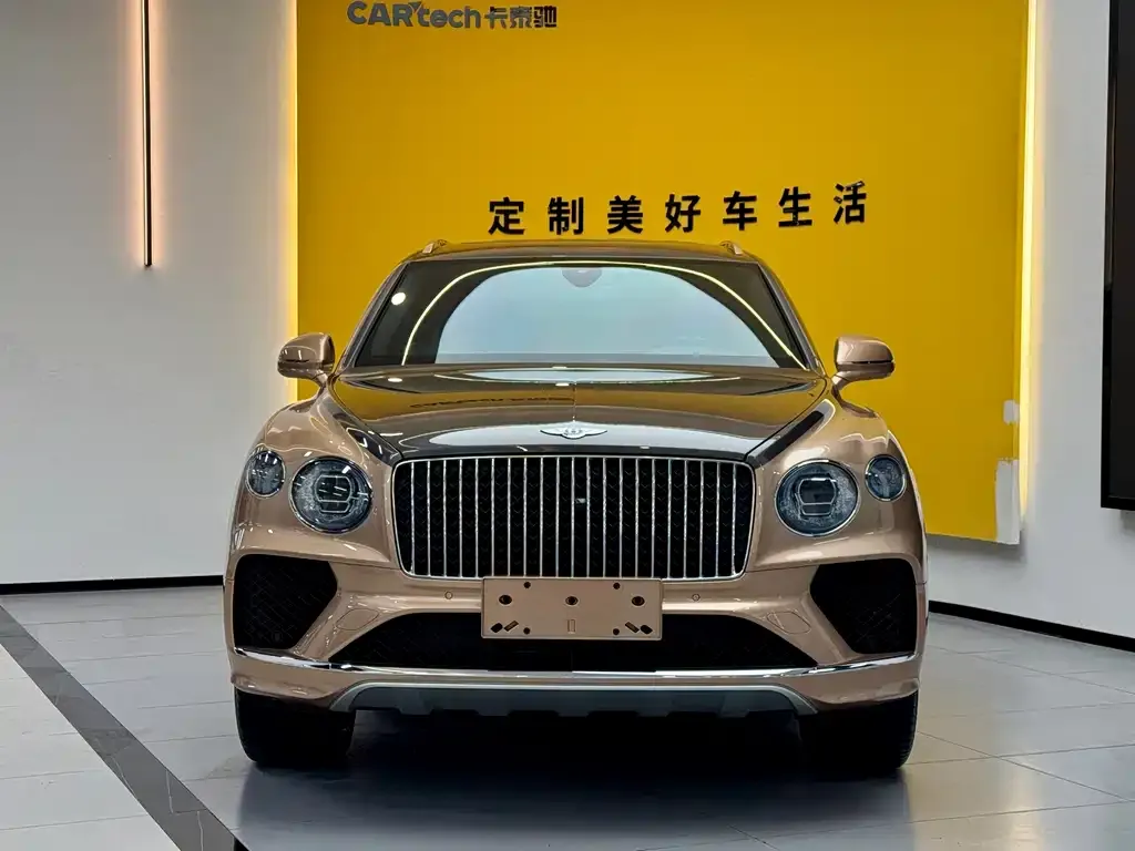 Bentley Bentayga — фото 10