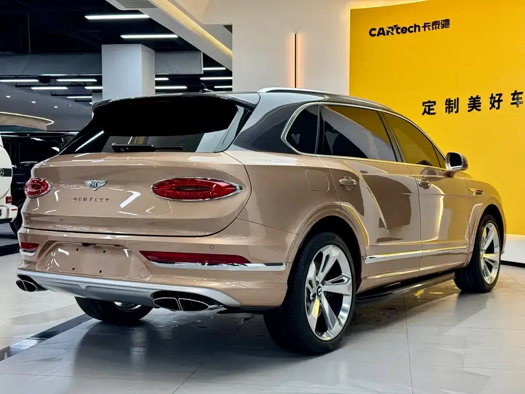 Bentley Bentayga — фото 5