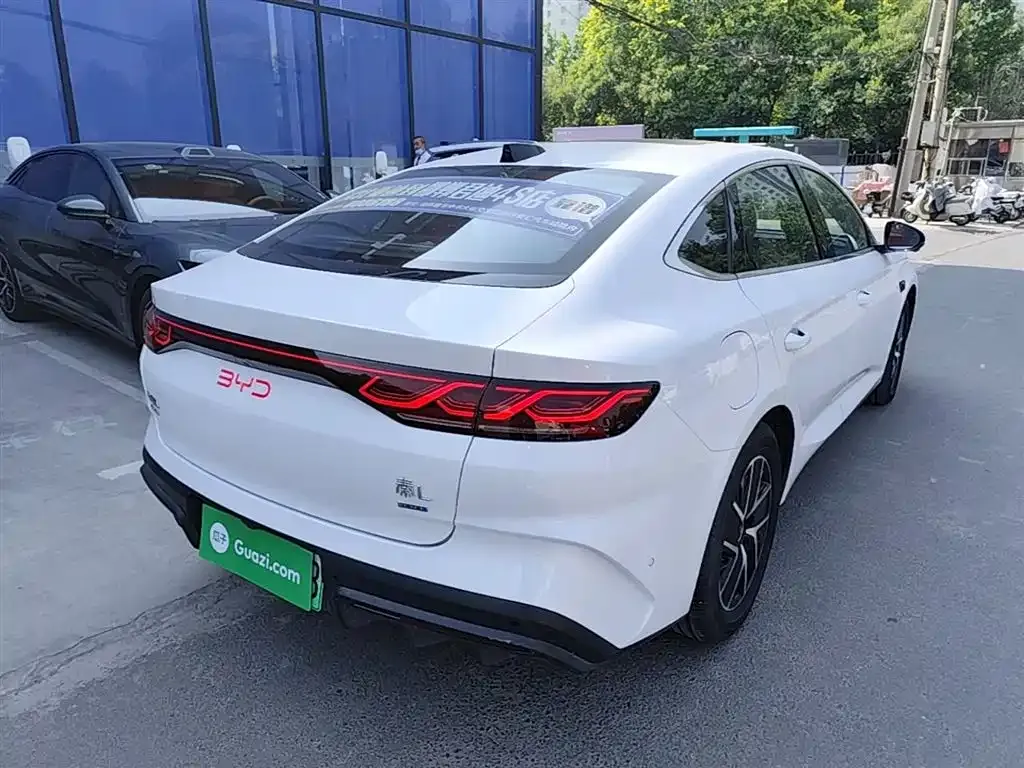 BYD Qin L — фото 9