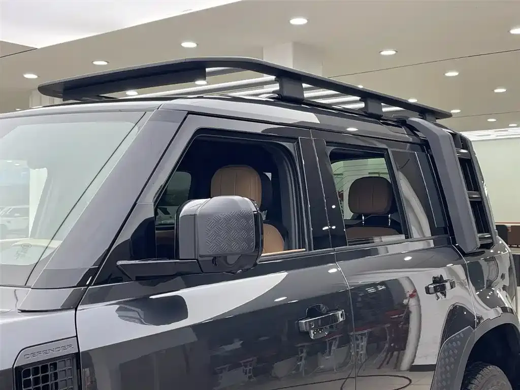 Land Rover Defender — фото 7