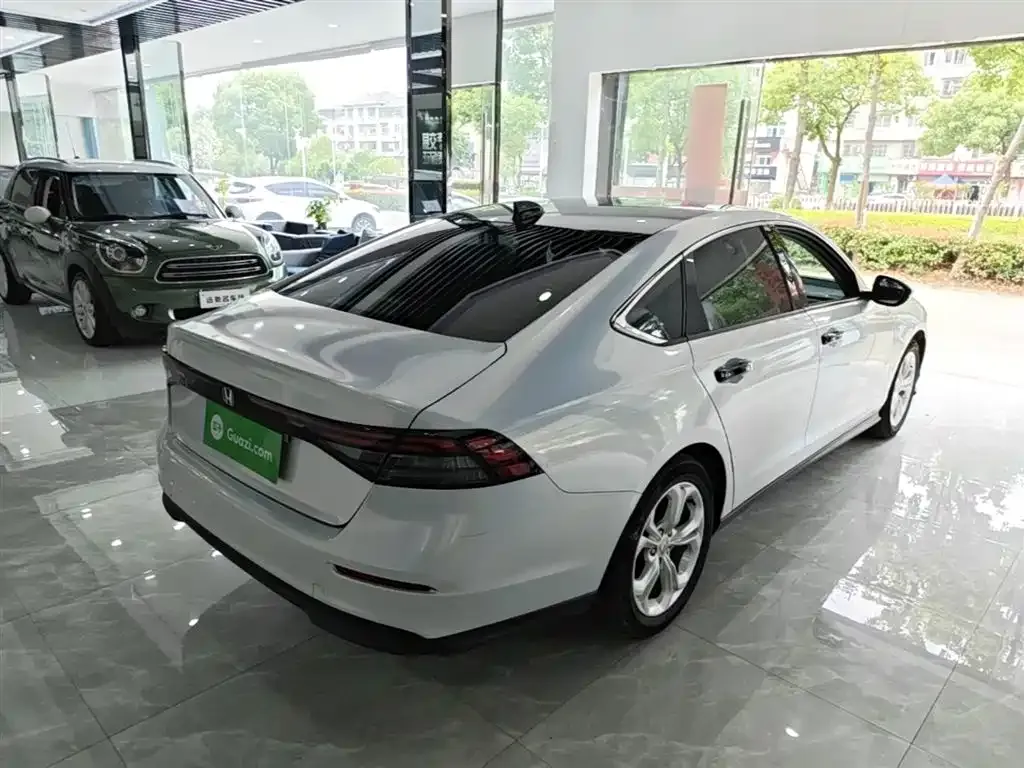 Honda Accord — фото 6
