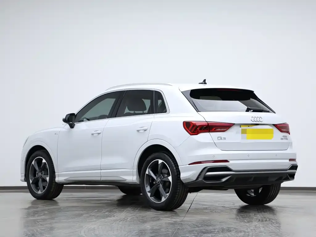 Audi Q3 — фото 4