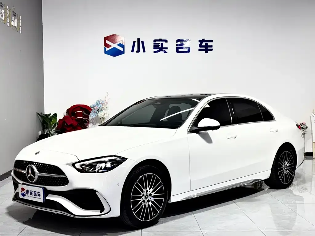 Mercedes-Benz C-Class — фото 1