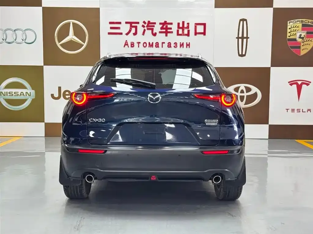 Mazda CX-30 2022 из CN, фото 10