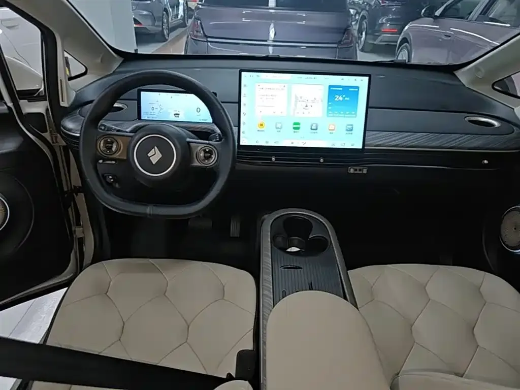 Baojun Yunduo 2024 из CN, фото 9