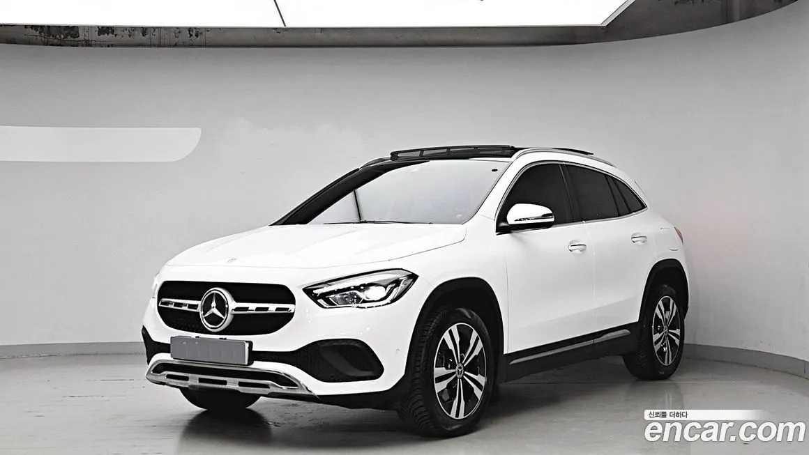 Mercedes-Benz GLA-Class