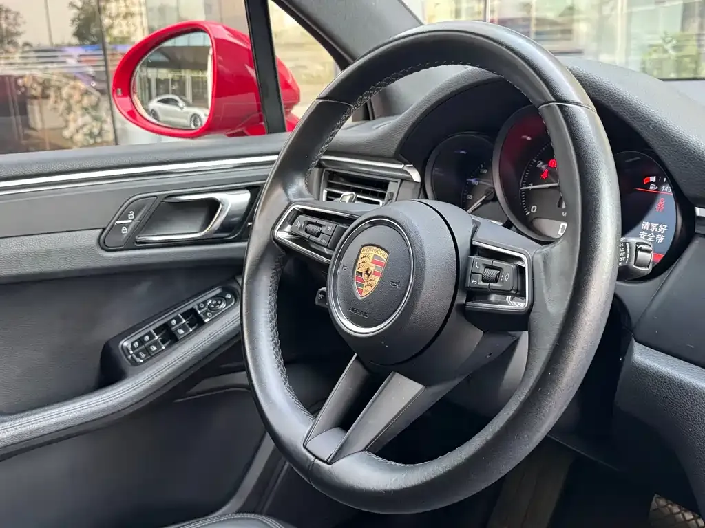 Porsche Macan 2023 из CN, фото 4