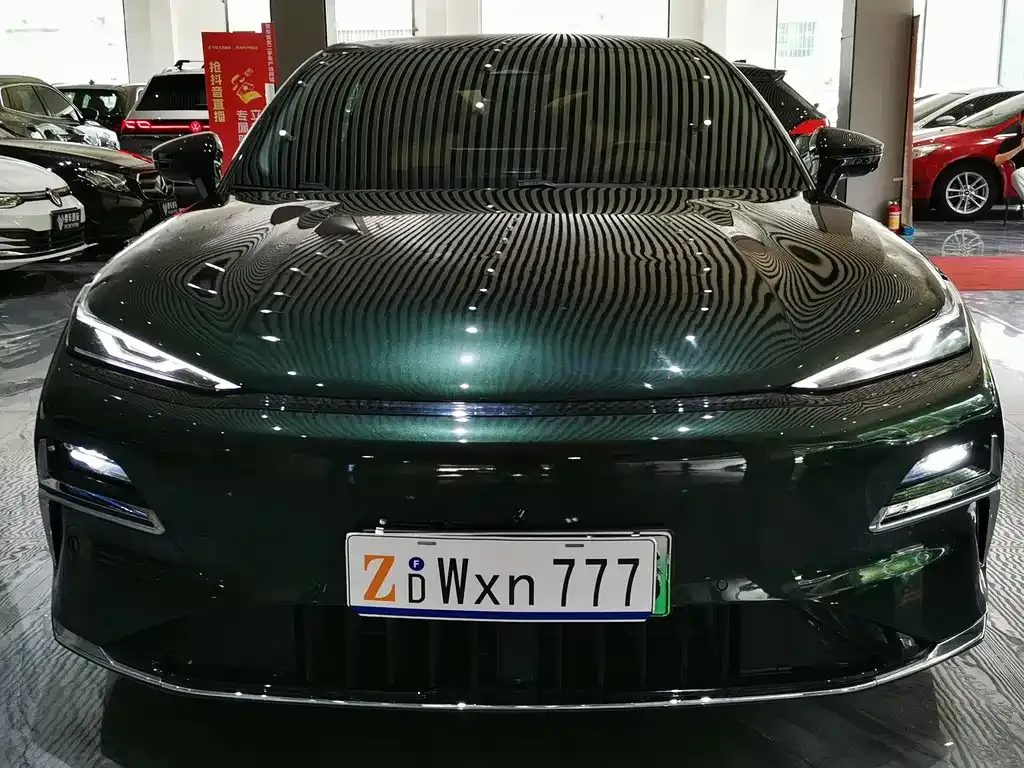 Geely Galaxy Xingyao 8 2025 из CN, фото 9