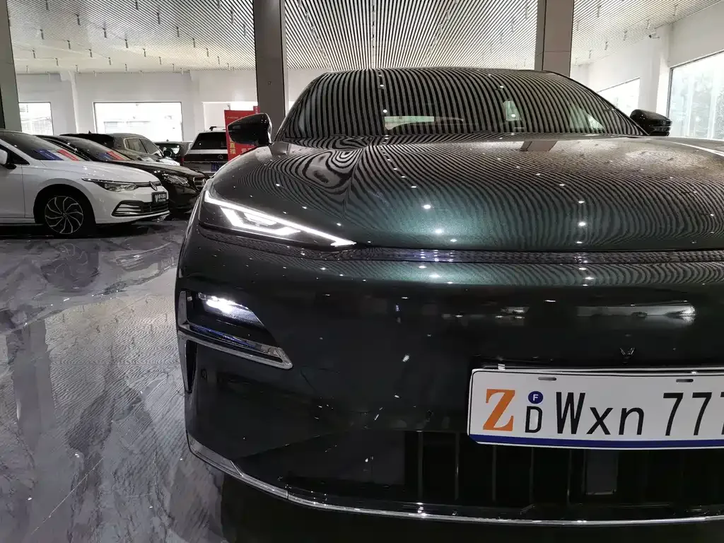 Geely Galaxy Xingyao 8 2025 из CN, фото 7