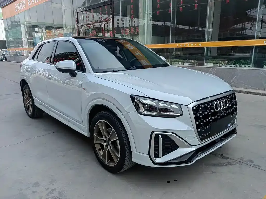 Audi Q2L 2023 из CN, фото 3